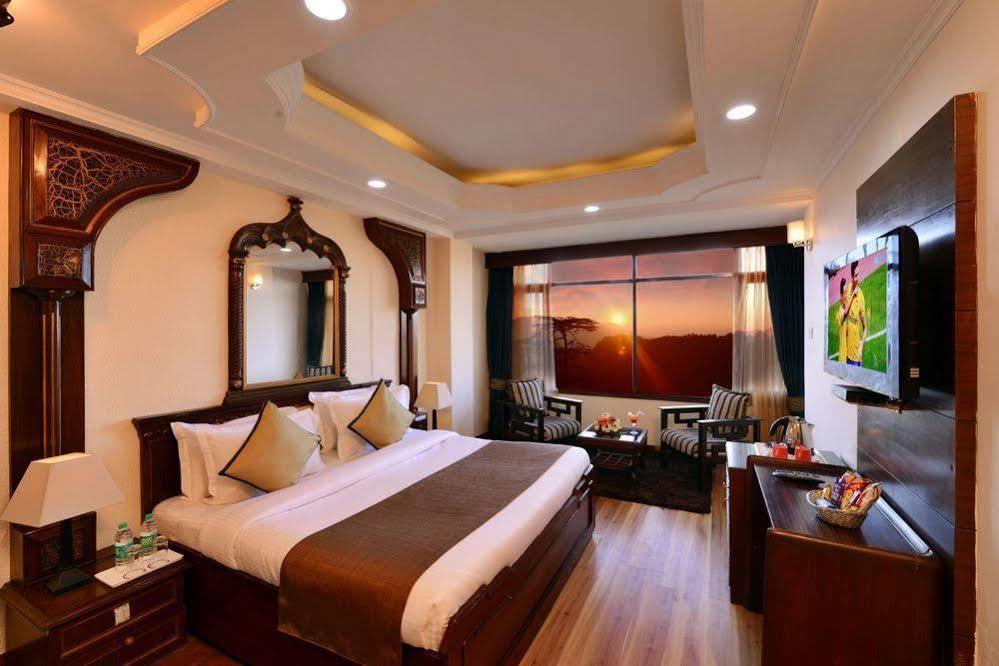 Ashiana Regency Hotel Shimla Exterior foto